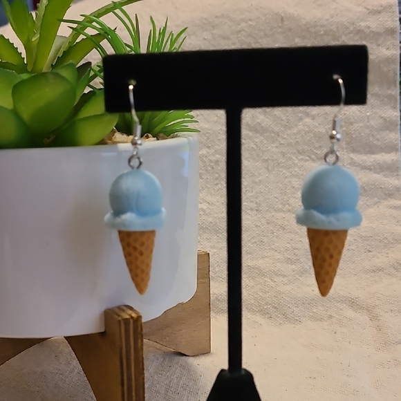Handcrafted Ice Cream Cone Dangle Earrings - Blue and‎ Brown NEW 2" Ladies/Girls - Picture 5 of 5